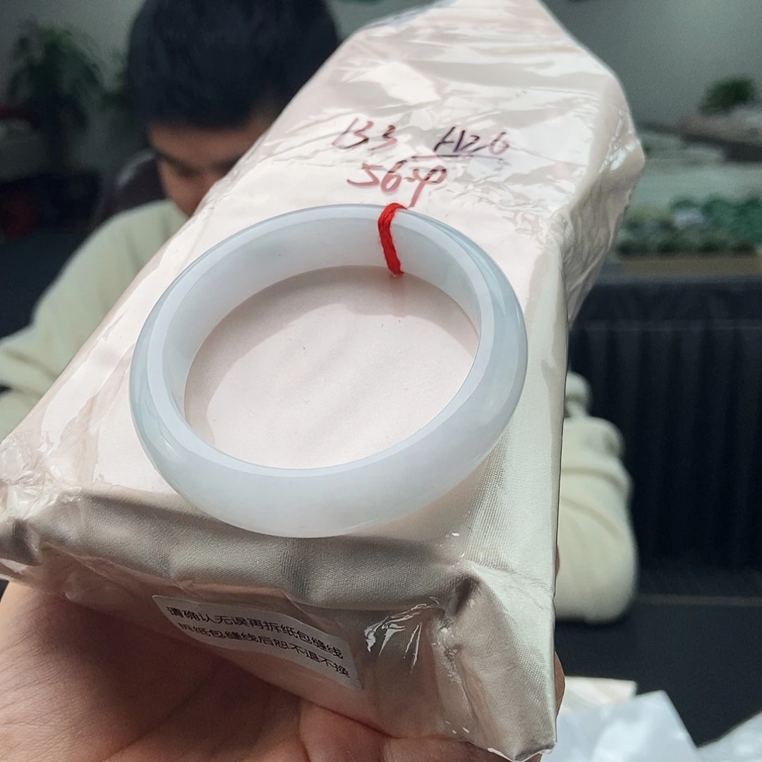 翡翠未镶嵌手镯拍一发一