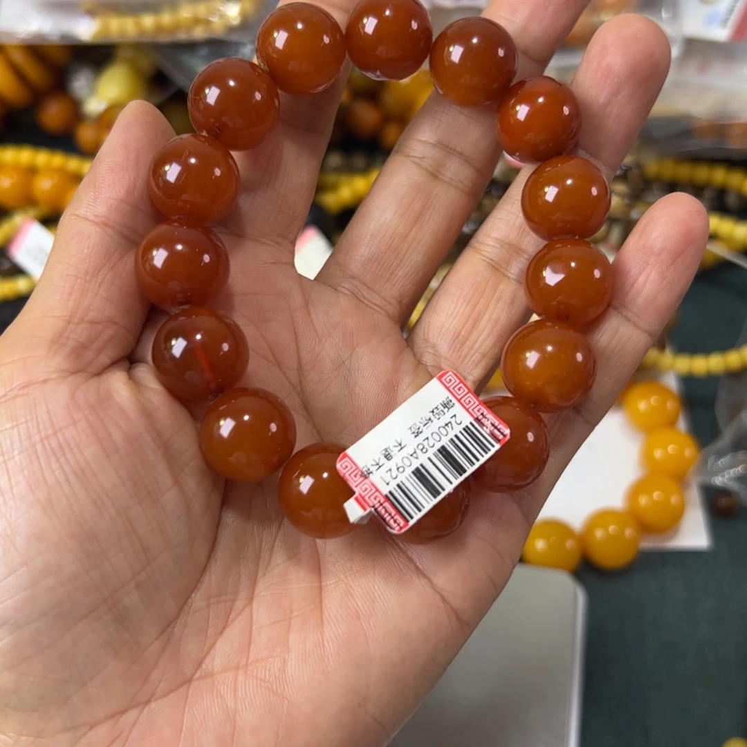 未镶嵌琥珀珠宝奇石321