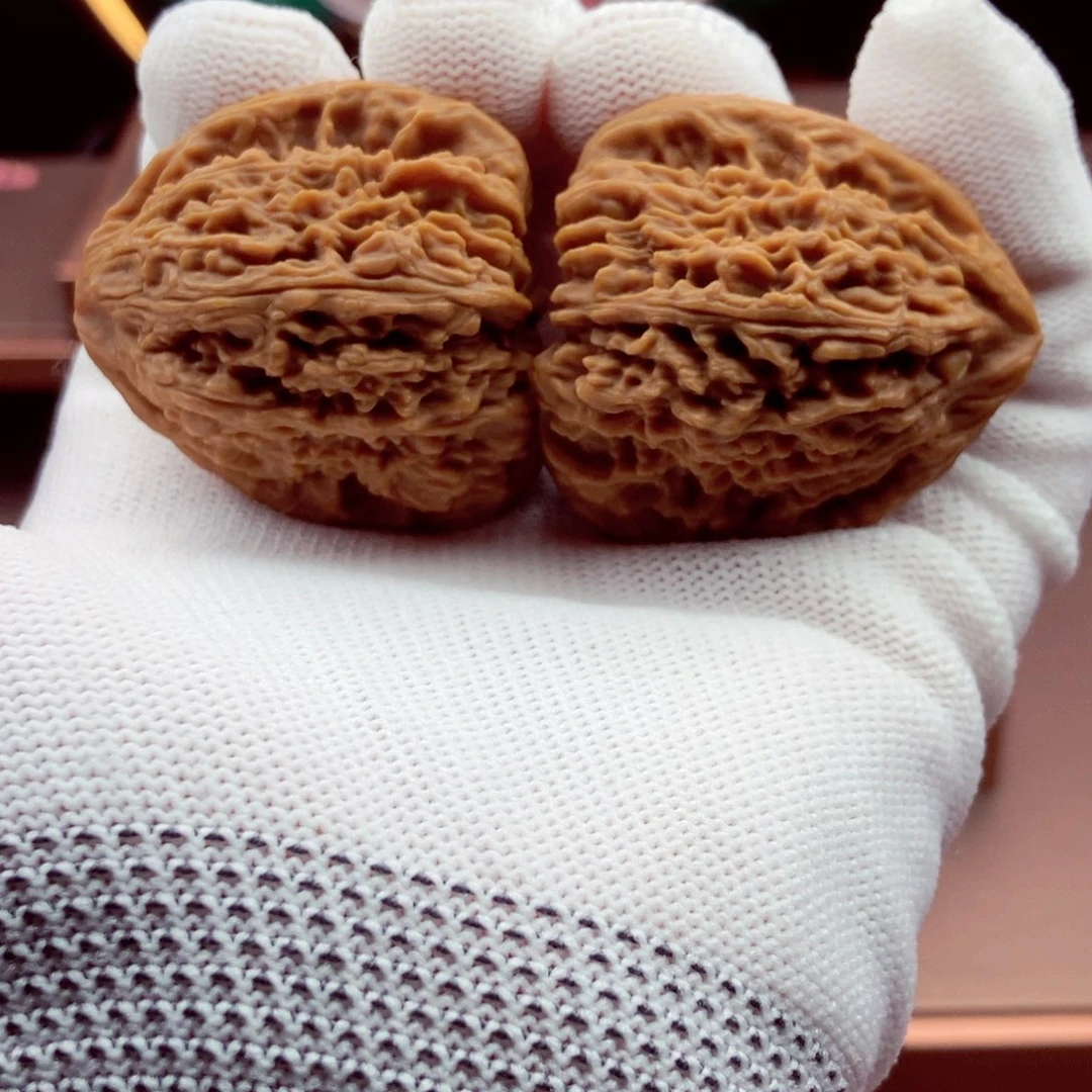 文玩核桃把件三角高炮拉丝38.2.36.1.40.40.8克