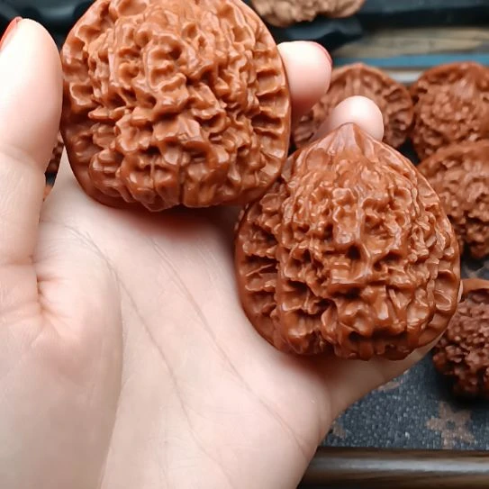大叶紫檀(黑酸枝木类)麒麟纹