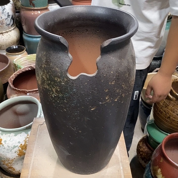 花盆紫砂口22高度41缺口黑……