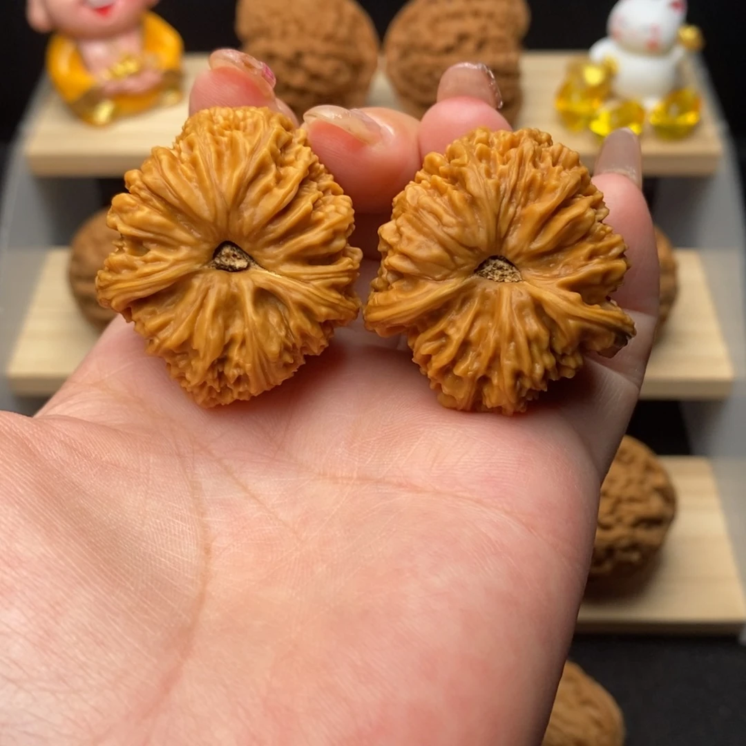 把件核桃南将石36 全品。文。