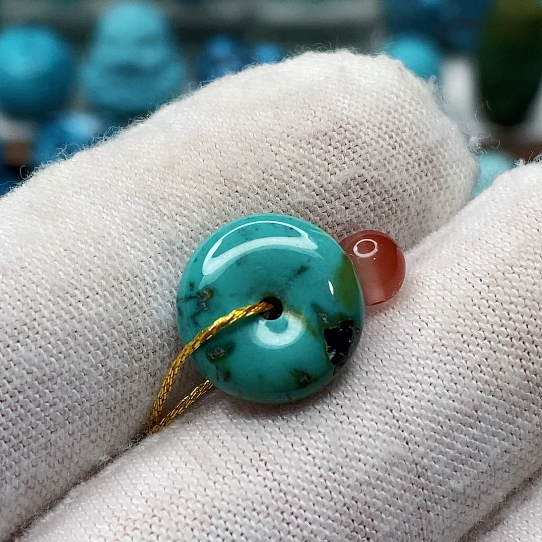 南红玛瑙未镶嵌珠宝奇石