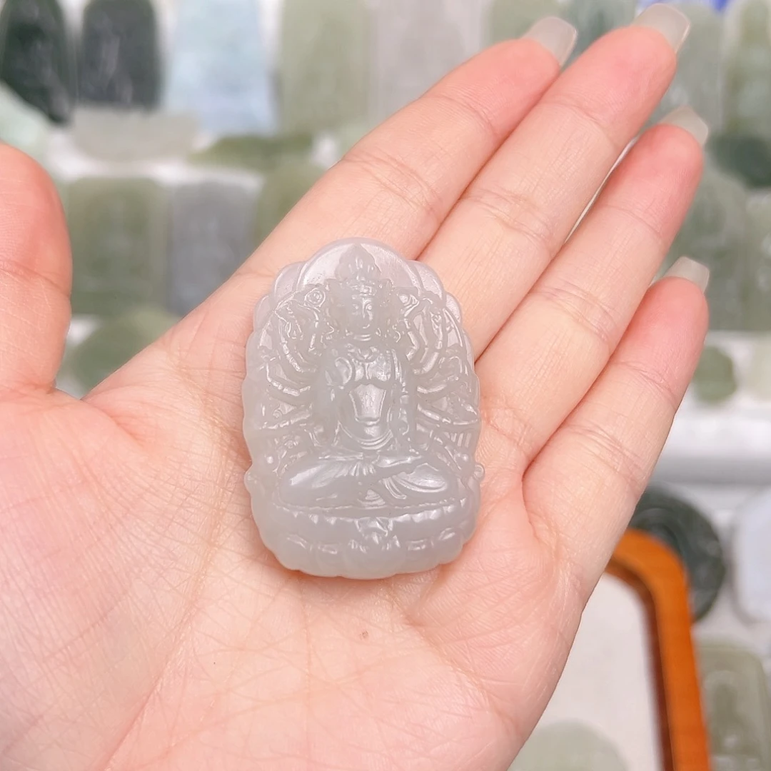 颈饰未镶嵌和田玉芮**取