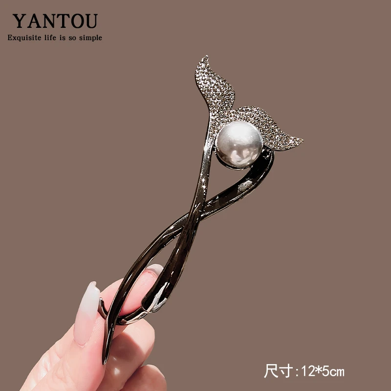 高级感珍珠鱼尾一字夹后脑勺发夹女头饰秋冬鸭嘴夹子发卡盘发抓夹