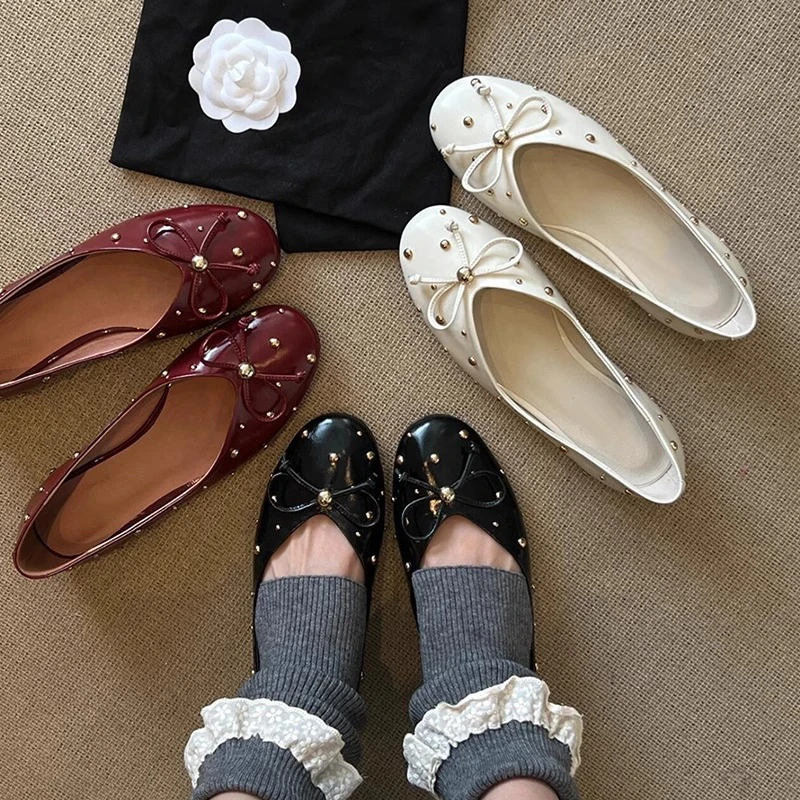 牛皮版！2025新款单鞋女法式配裙子蝴蝶结铆钉圆头平底芭蕾舞瓢鞋