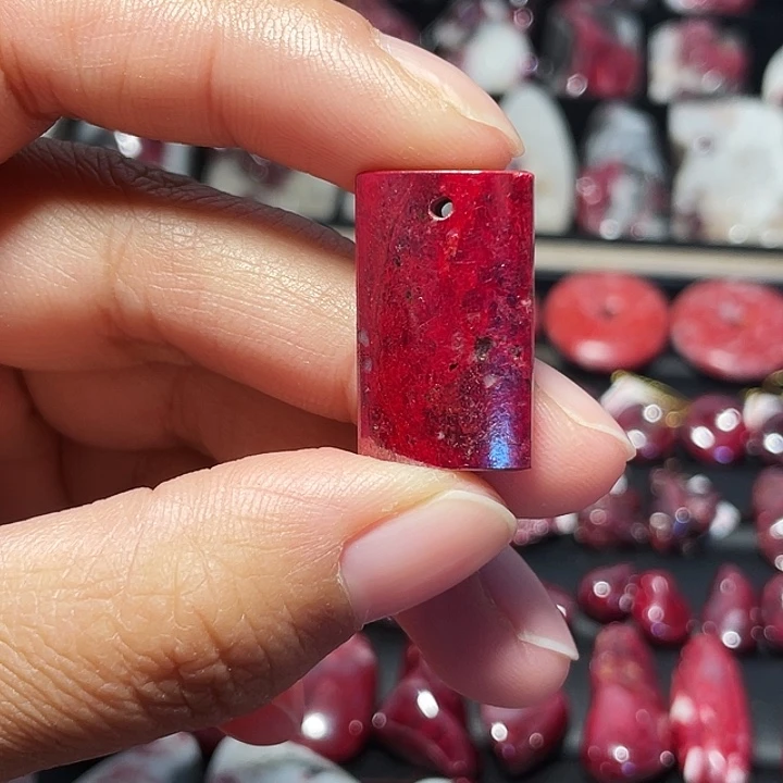 天然辰砂原矿红砂无事牌12.7克