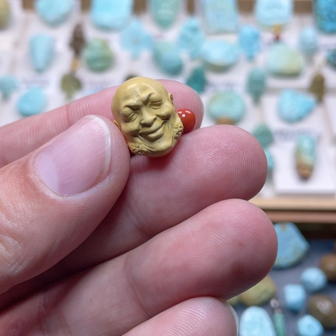 南红玛瑙配饰未镶嵌