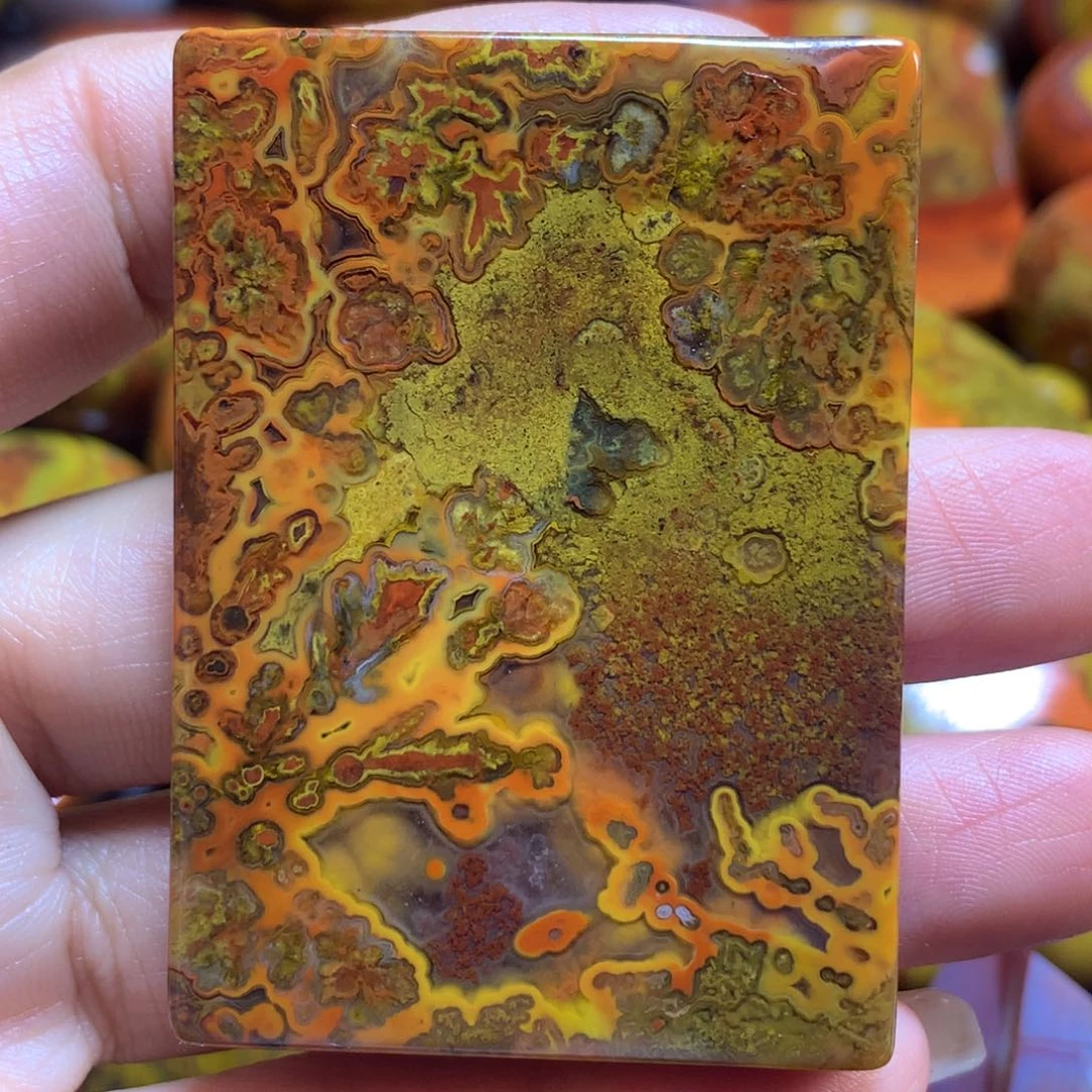 玛瑙/玉髓战国红吊坠未镶嵌