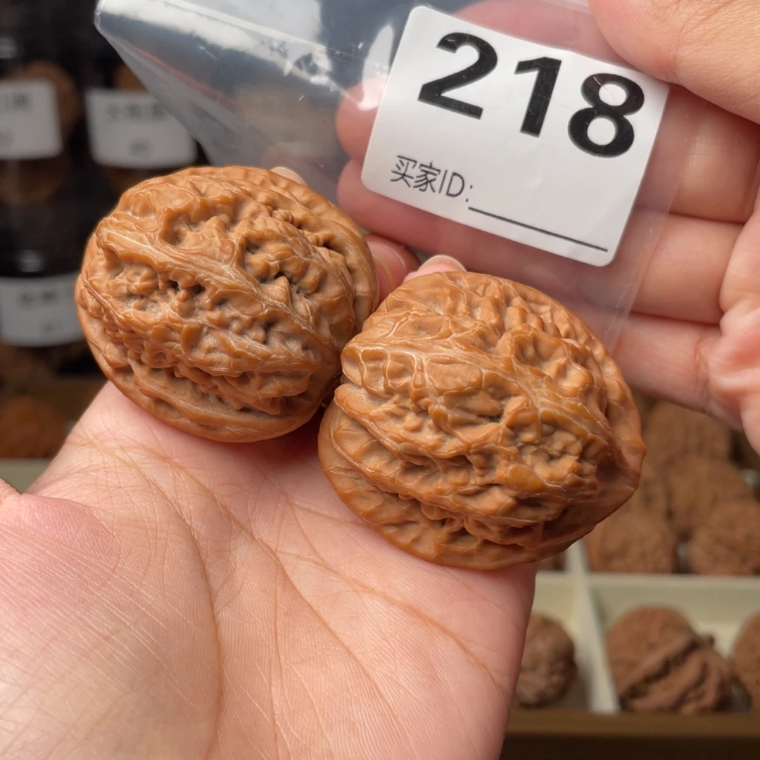 把件文玩核桃全品43红锦鲤