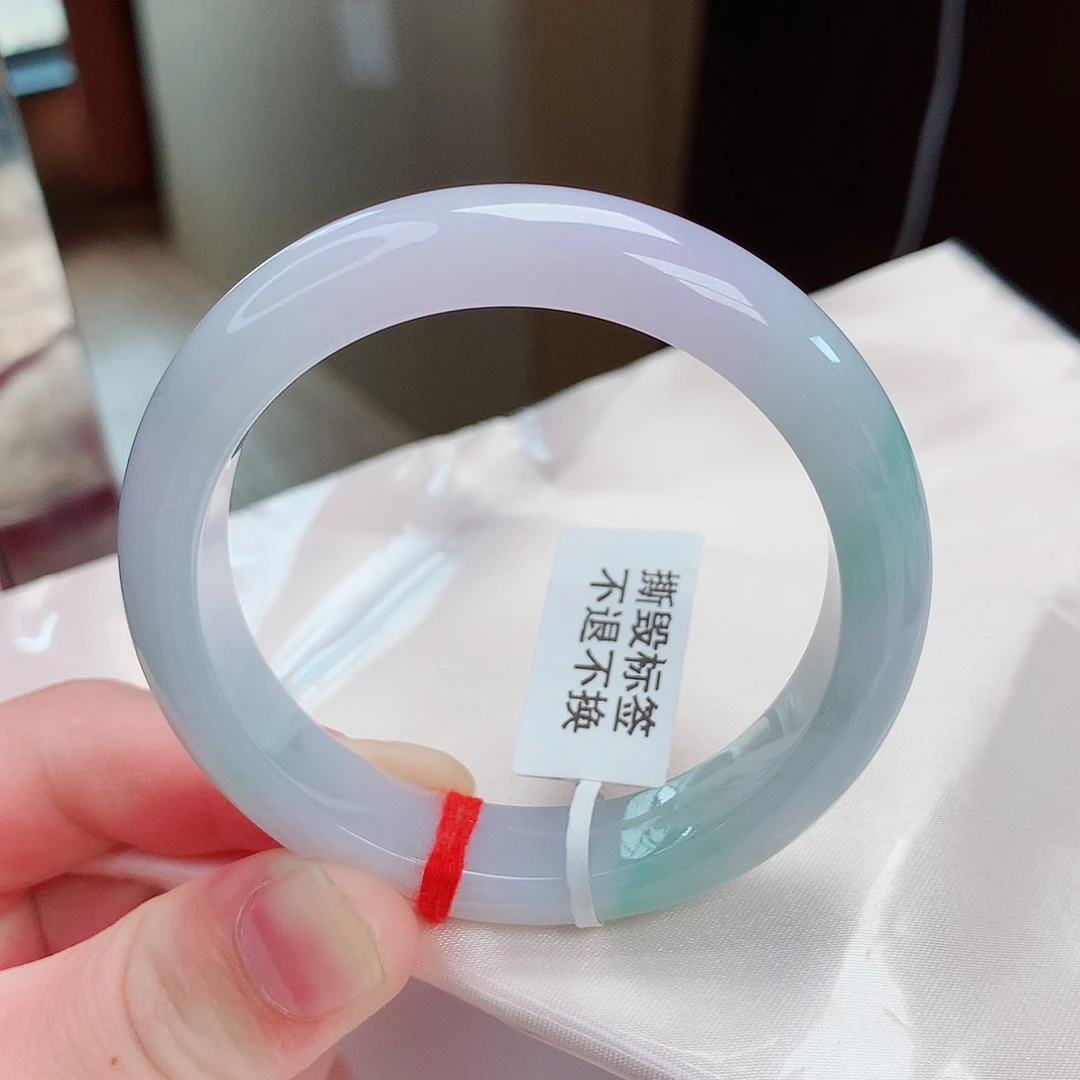 翡翠手镯未镶嵌天然翡翠A货
