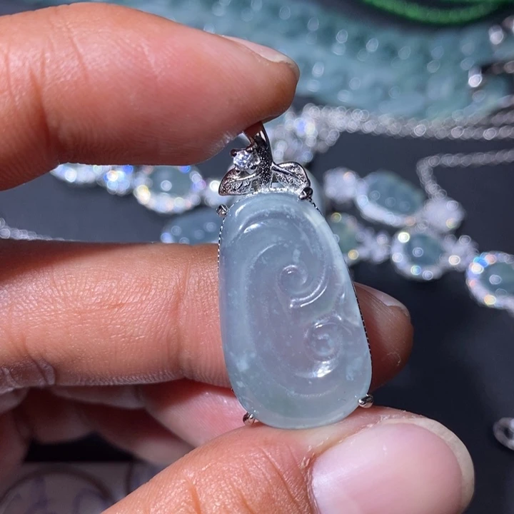 翡翠未镶嵌颈饰天然翡翠