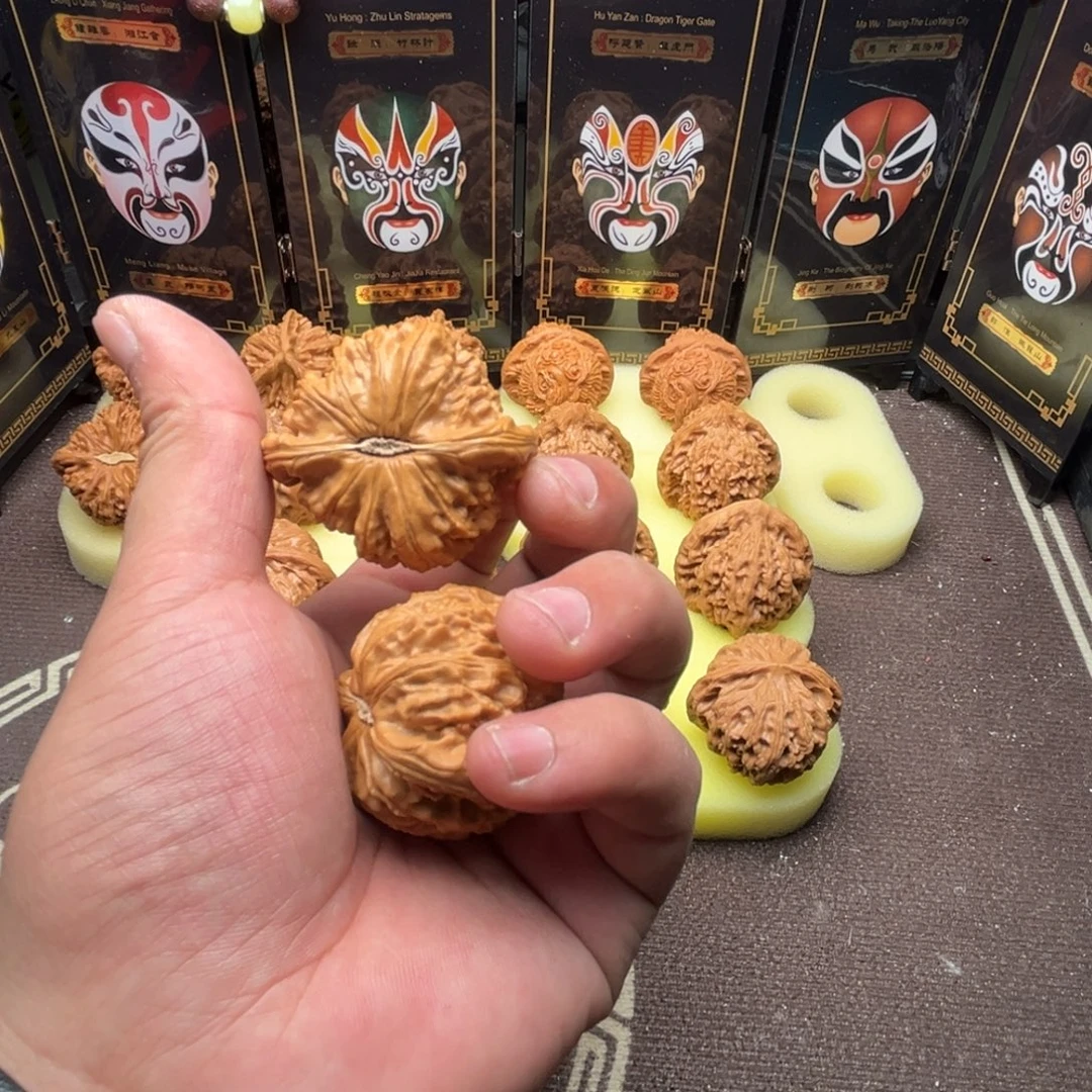 核桃白狮子11111111111