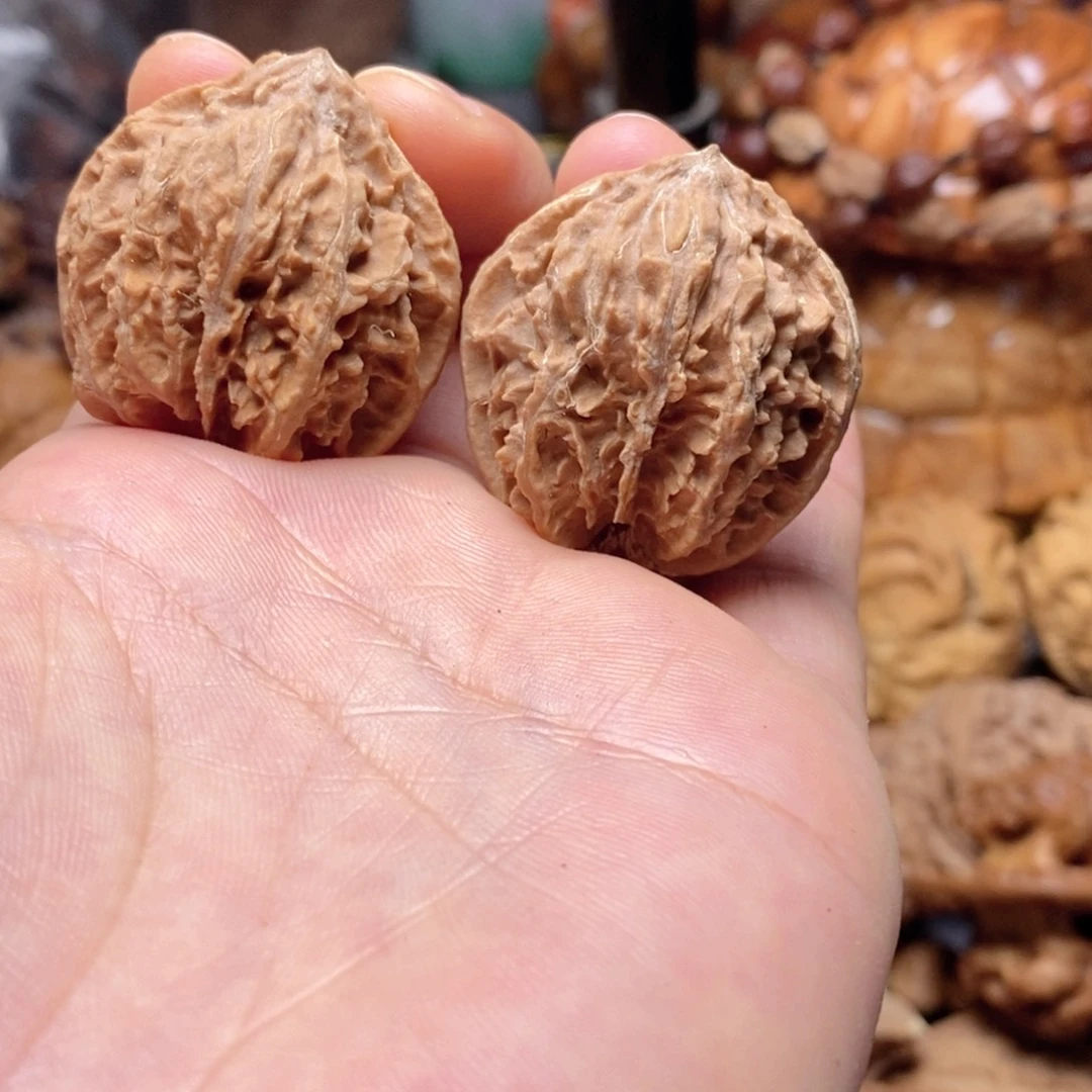 文玩核桃吊坠瑕疵75