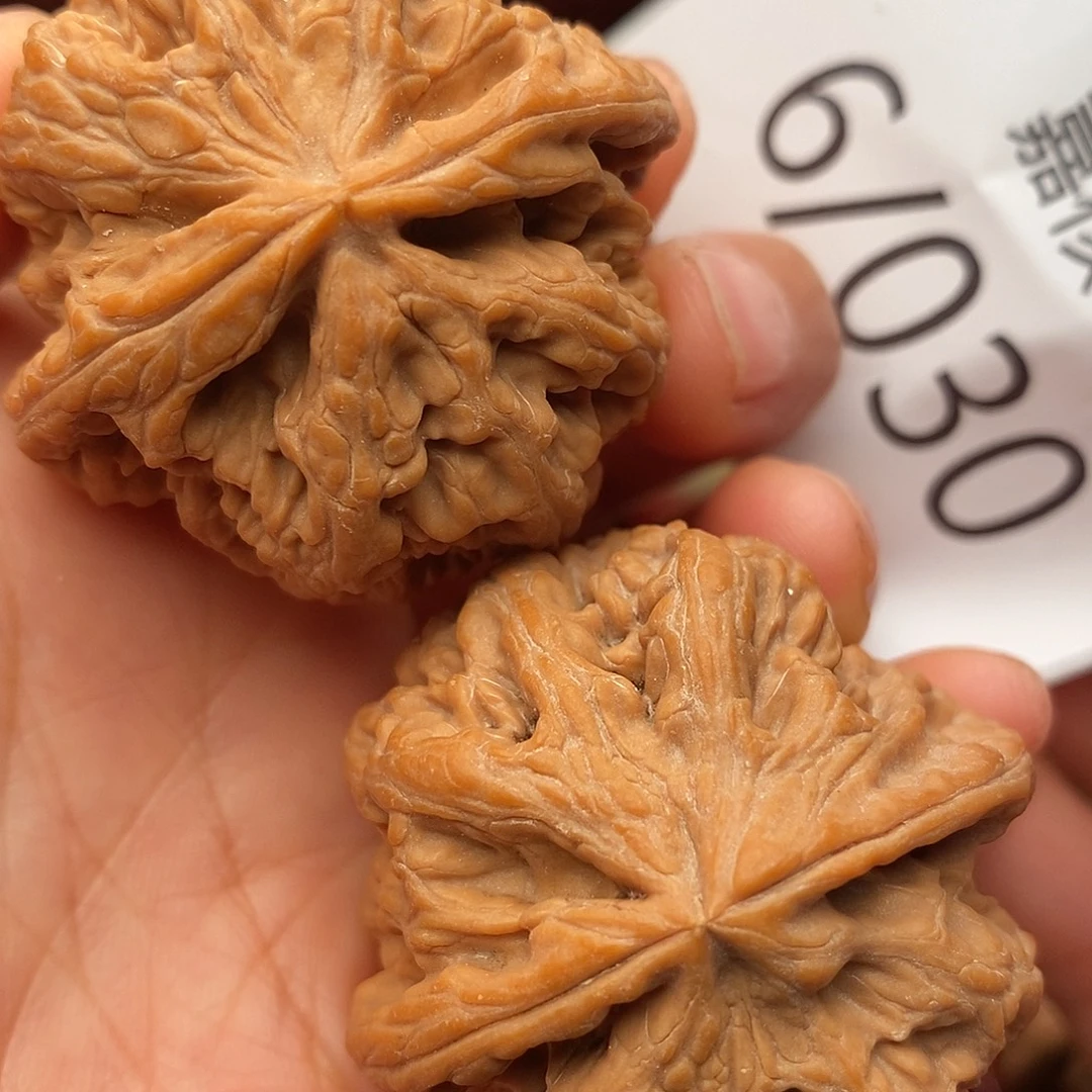 把件文玩核桃43粗筋