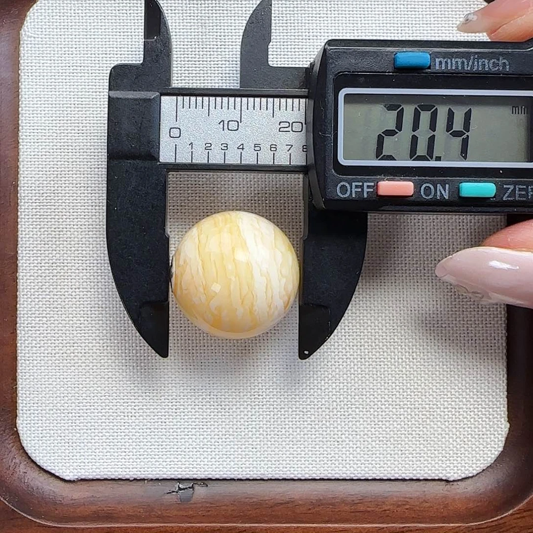 琥珀未镶嵌珠宝奇石蜜蜡