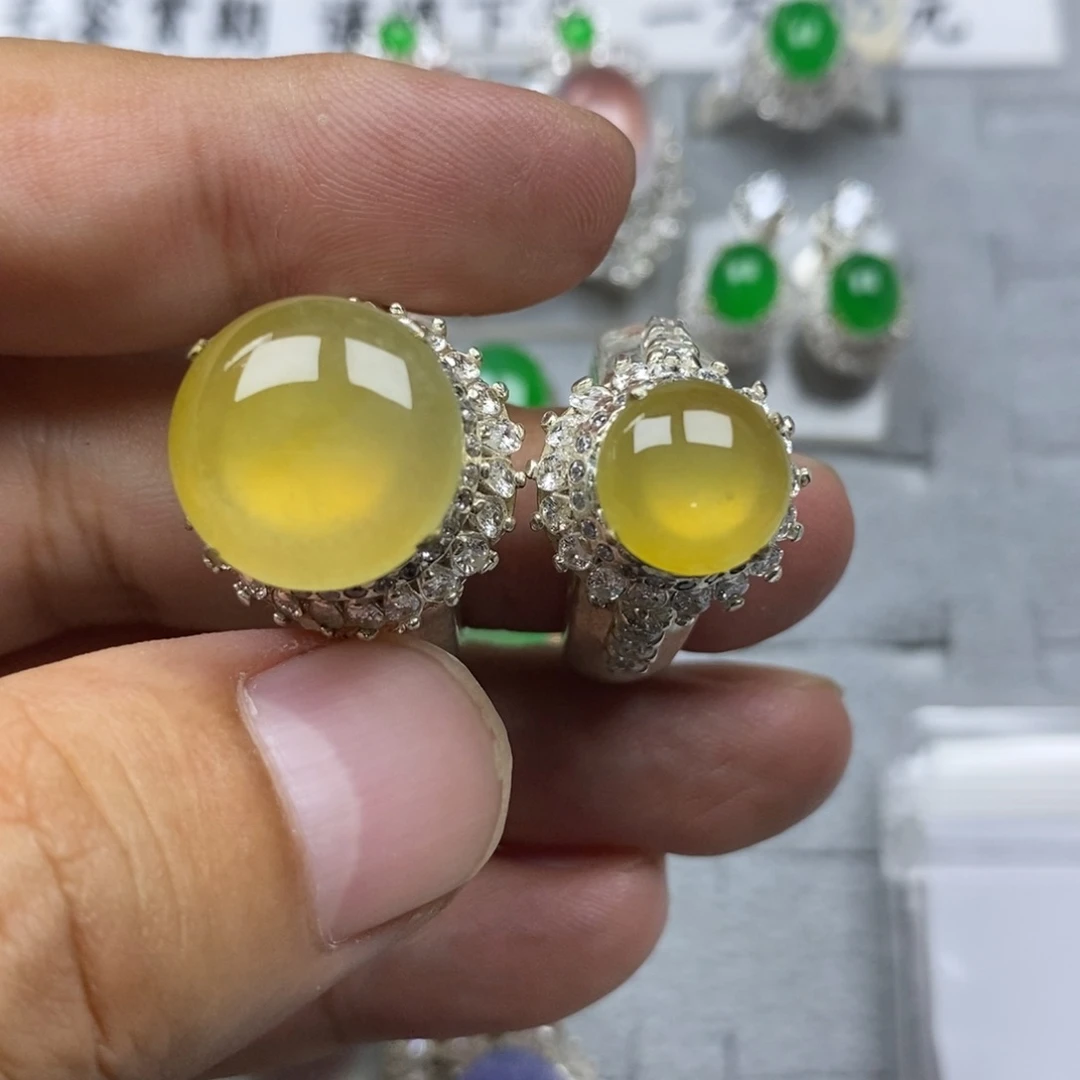 定制翡翠未镶嵌高冰玻大15.2小10.2mm