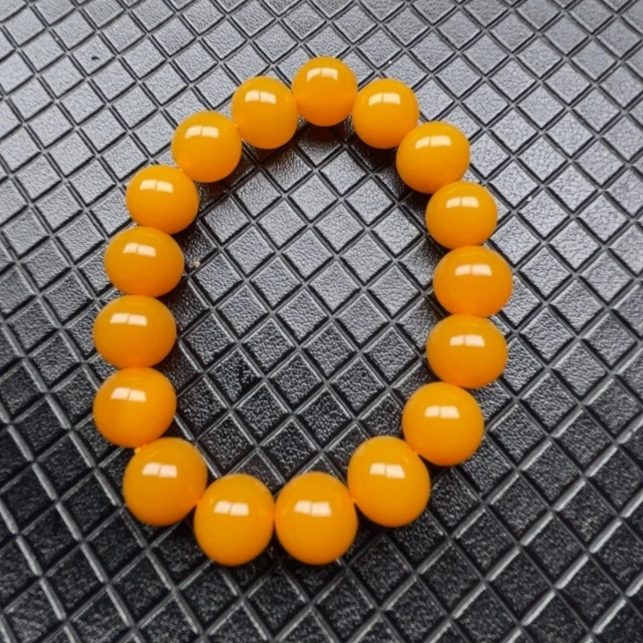 未镶嵌石英质玉（黄龙玉）颈饰