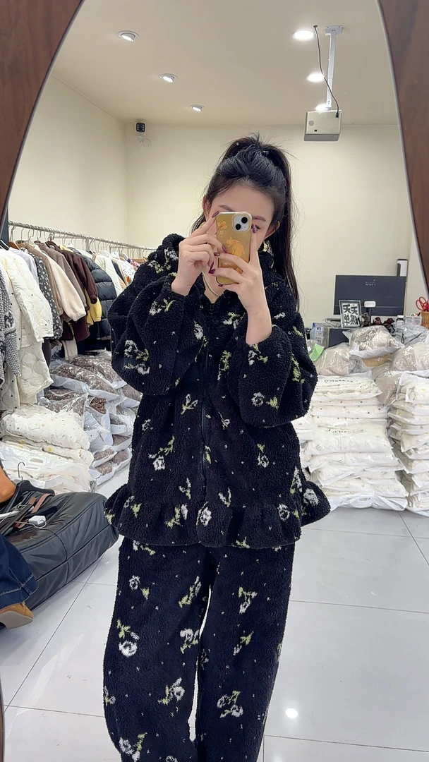 【好娃娃】韩系连帽加厚甜美珊瑚绒睡衣家居服套装