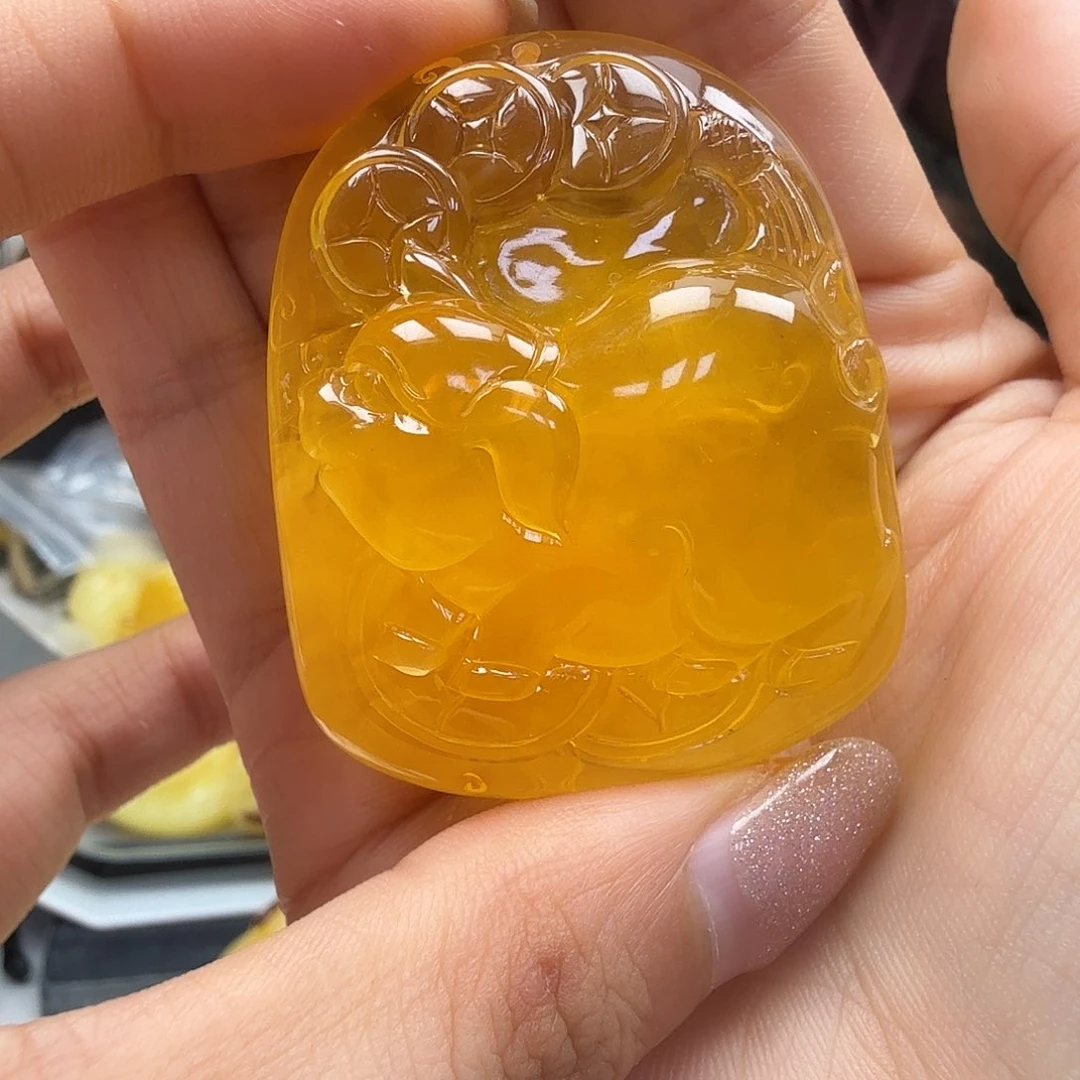 裸石琥珀未镶嵌你好