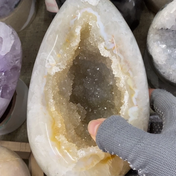 紫晶未镶嵌珠宝半成品