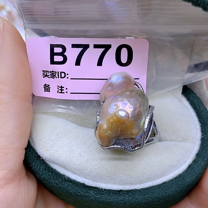 未镶嵌淡水珍珠颈饰