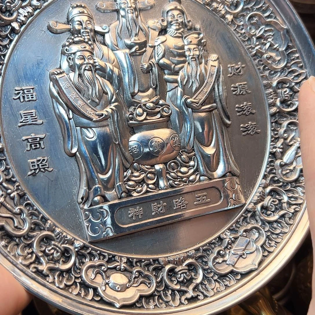 精美铜器工艺品等