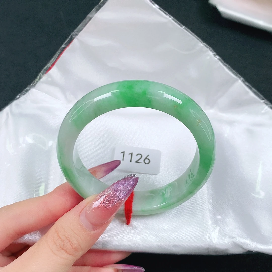 翡翠未镶嵌手镯天然翡翠手镯04