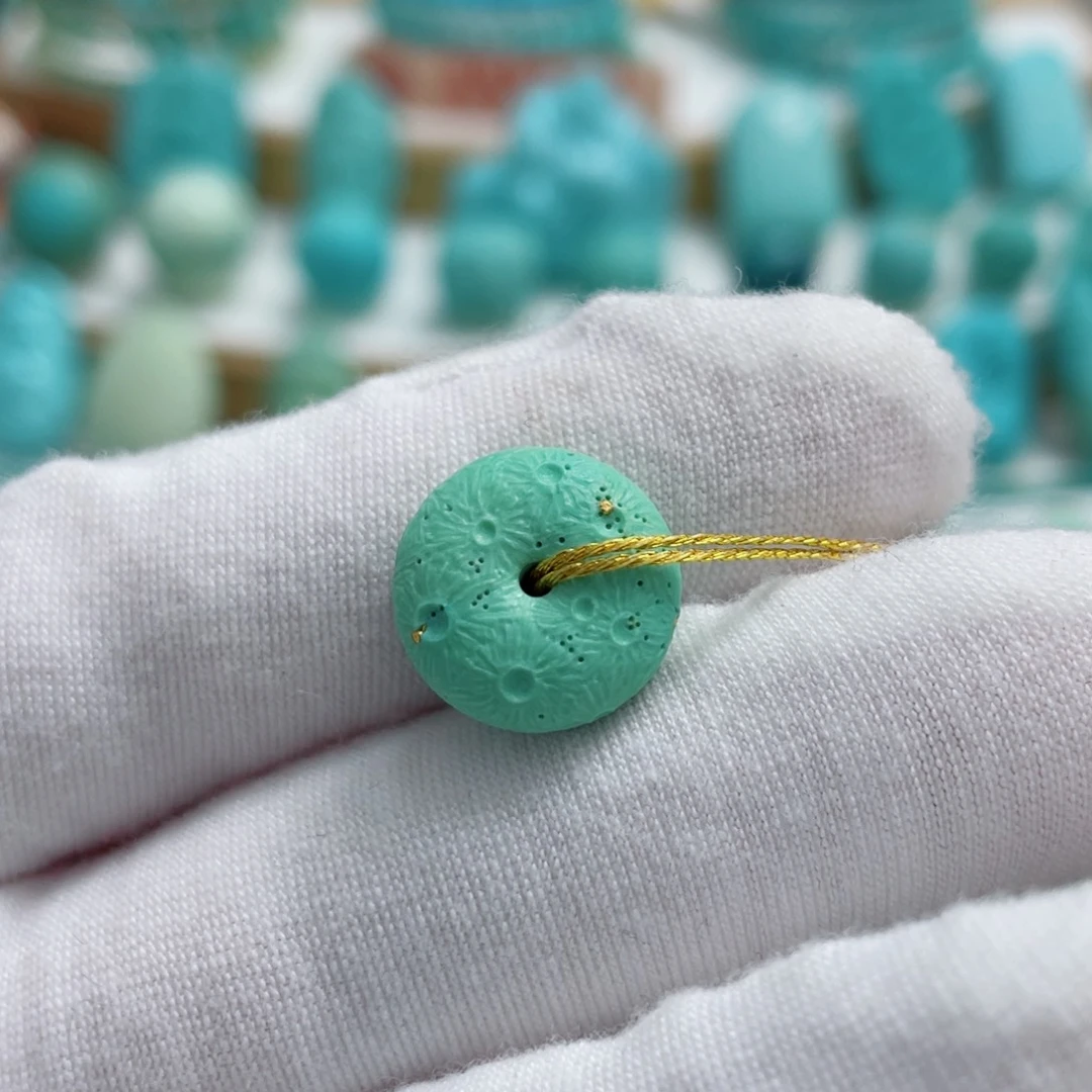 绿松石未镶嵌珠宝奇石