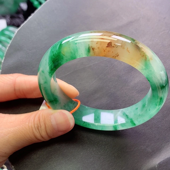 未镶嵌手镯石英质玉