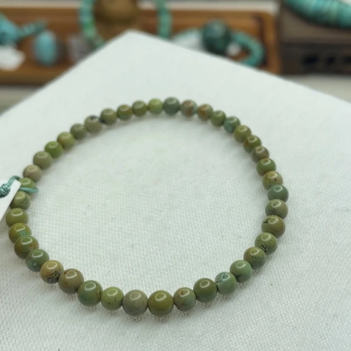 绿松石未镶嵌珠宝