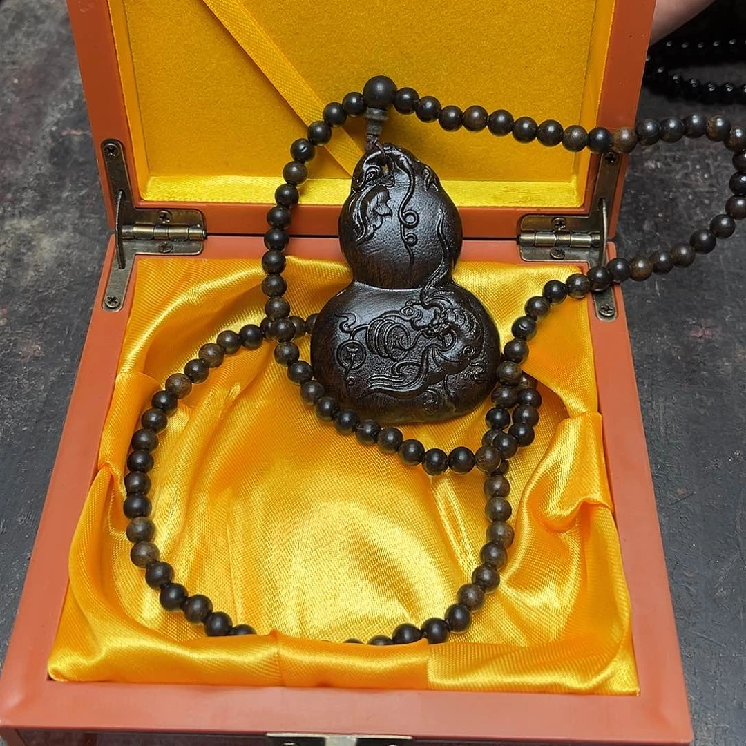 大叶紫檀（黑酸枝木类）