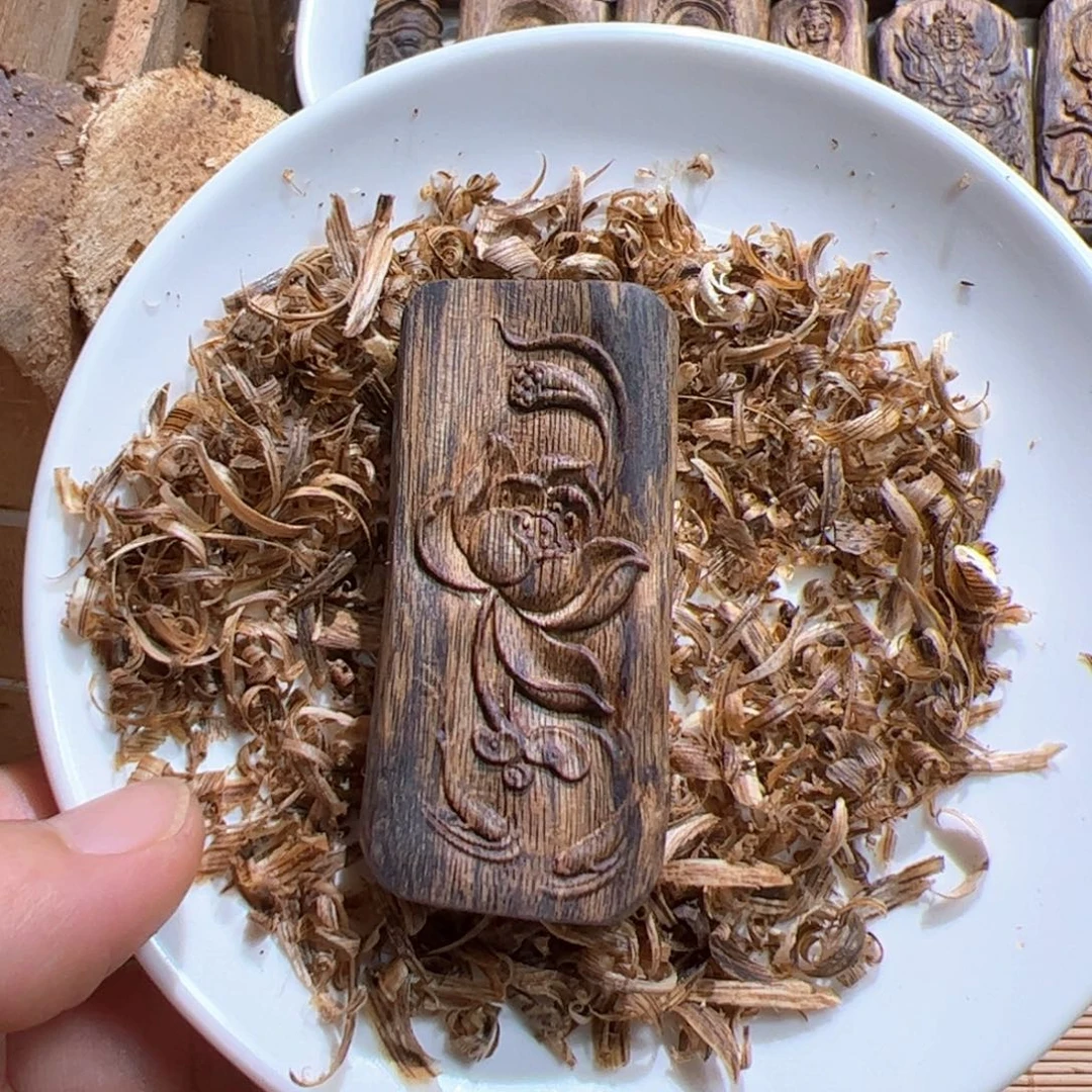 沉香沉香碎屑绿棋莲花9.5克