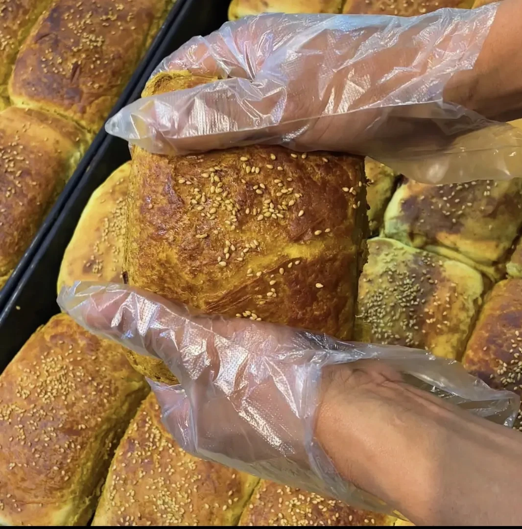 千层红糖锅盔西北特色美食