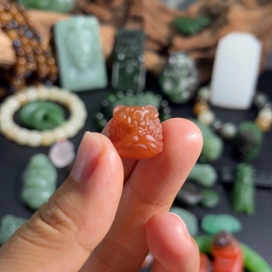 南红玛瑙未镶嵌颈饰定制