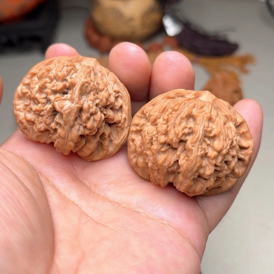 文玩核桃吊坠老灯