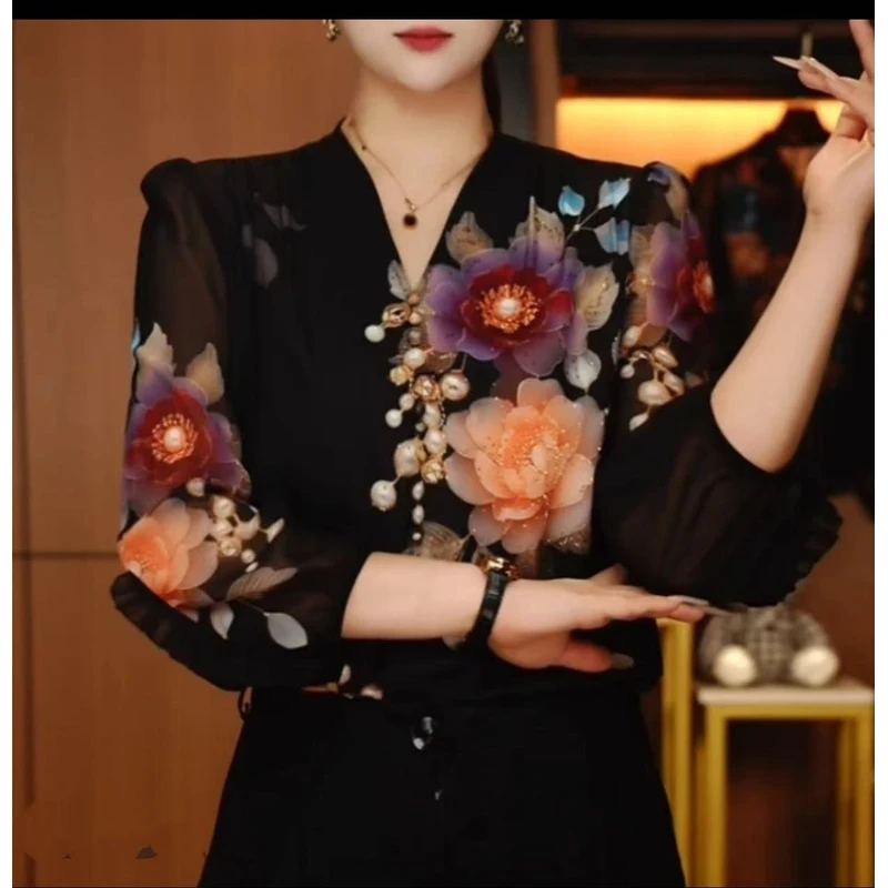 春夏新款高端定位印花七分袖V领显瘦小衫气质百搭洋气女衬衣2160