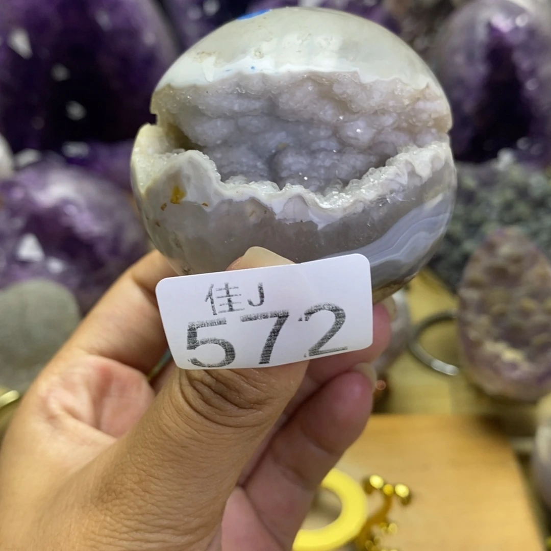 未镶嵌水晶大型摆件（非配饰）