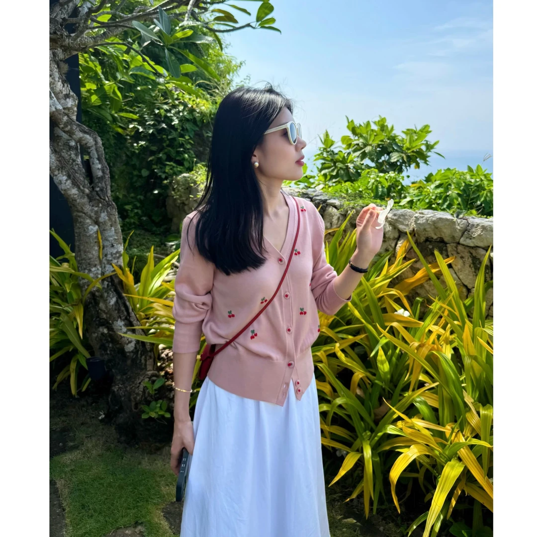 【樱桃刺绣】2025新款时尚温柔优雅樱桃刺绣单排扣开衫