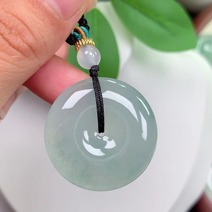 颈饰未镶嵌翡翠平安扣 29x6.2mm