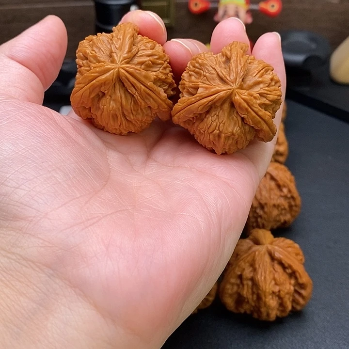 把件文玩核桃白奔
