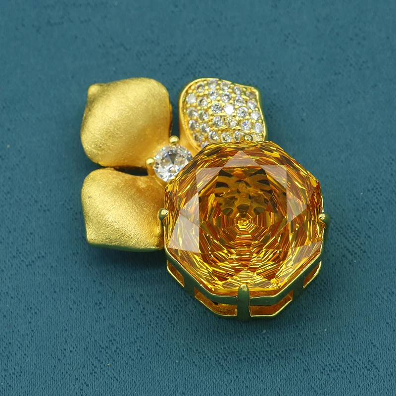 【高级定制】收藏级轻奢时尚设计吊坠w2039