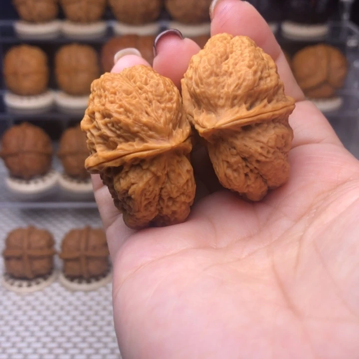 文玩核桃把件1号半壁