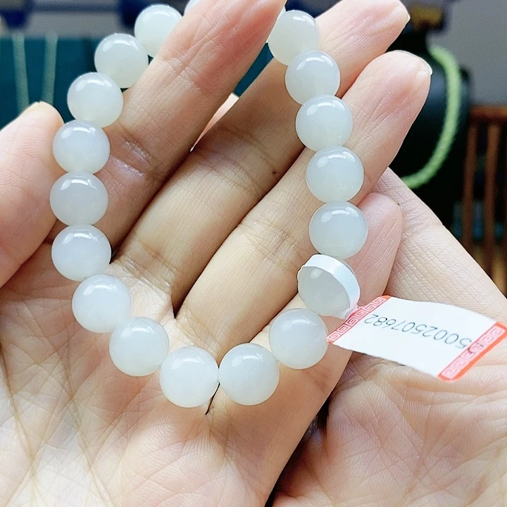 【闪购商品】颈饰未镶嵌和田玉