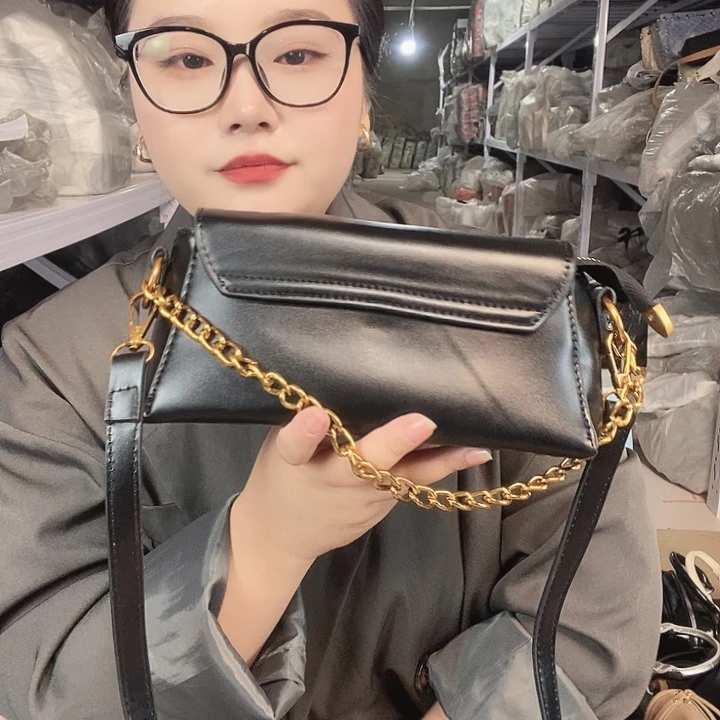 PU黄牛皮（革）PVC时尚潮流时尚