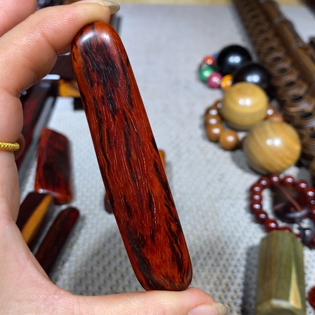 W***哥檀香紫檀（小叶紫檀）