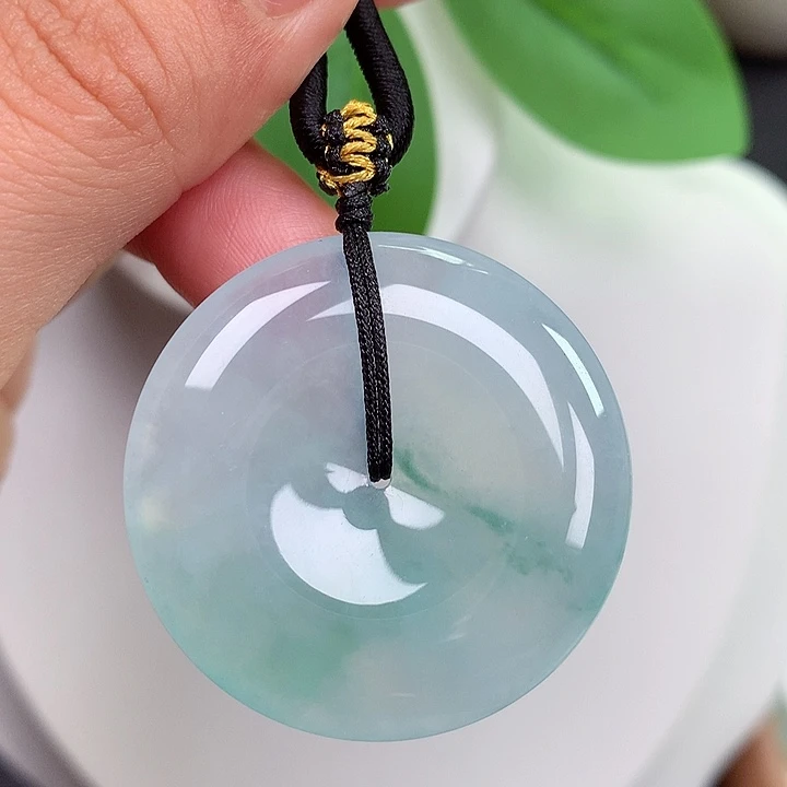 翡翠未镶嵌颈饰平安扣 35x6.1mm