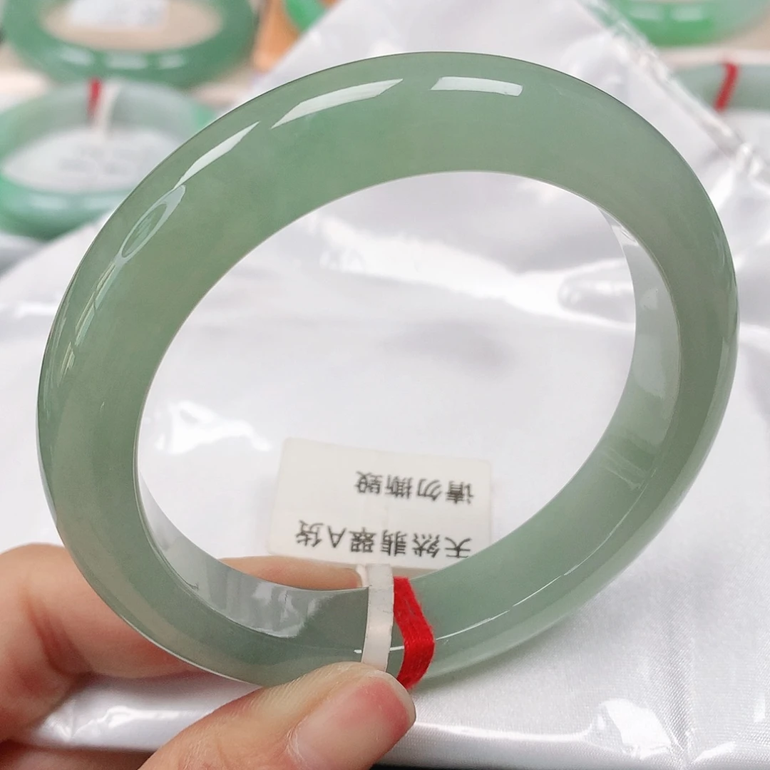 翡翠手镯未镶嵌天然翡翠手镯58