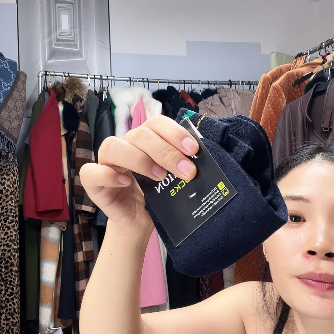 月老板的袜子高级穿搭