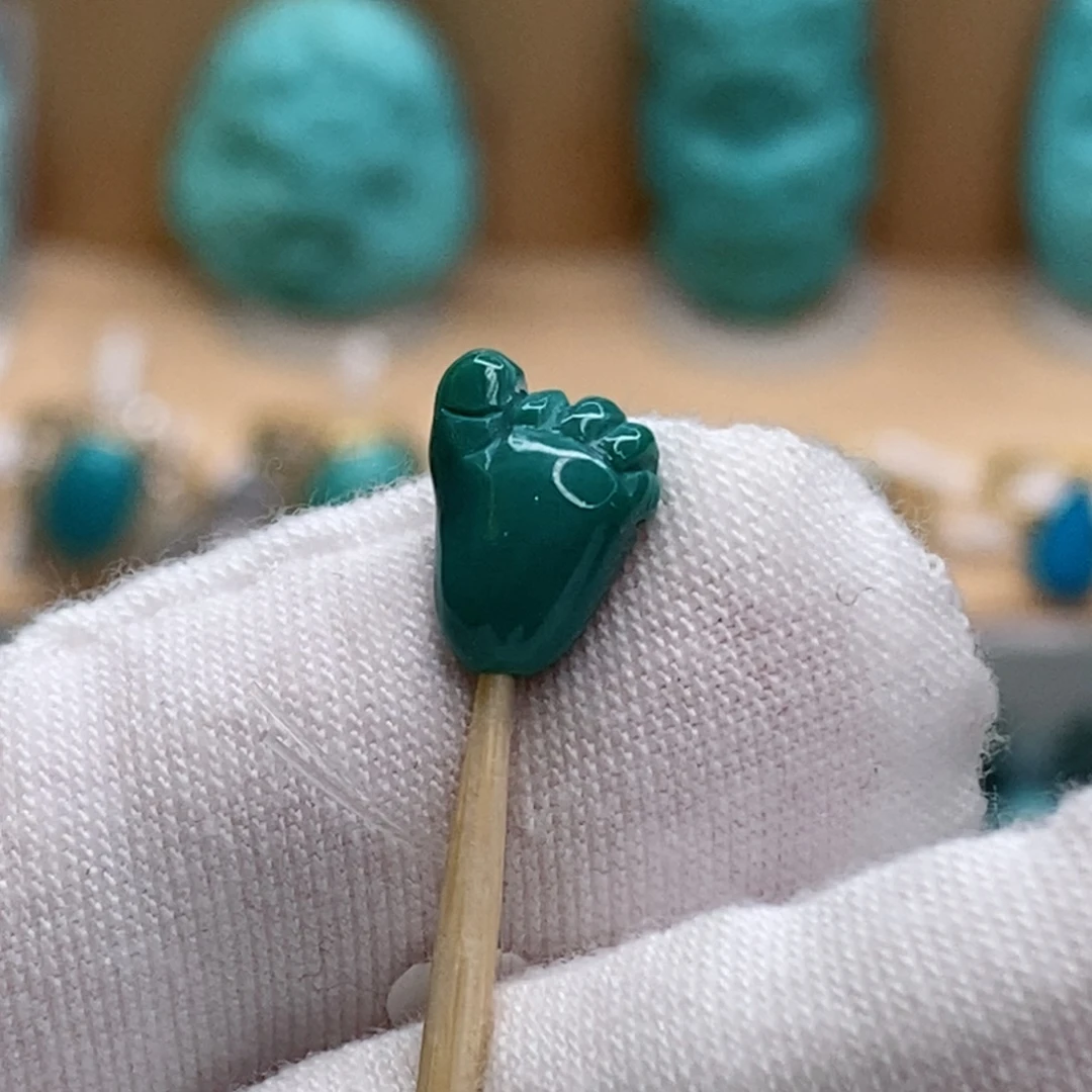 未镶嵌绿松石珠宝奇石